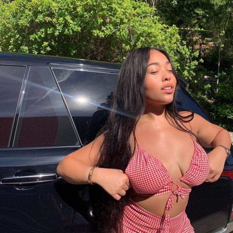 Check out happy Kylie-Jenner free Jordyn Woods flaunt hot cleavage (Photos)...
