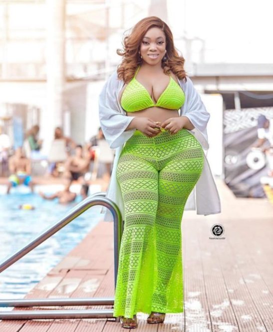 547px x 665px - Moesha Boduong gets fans drooling over photos of her massive ...