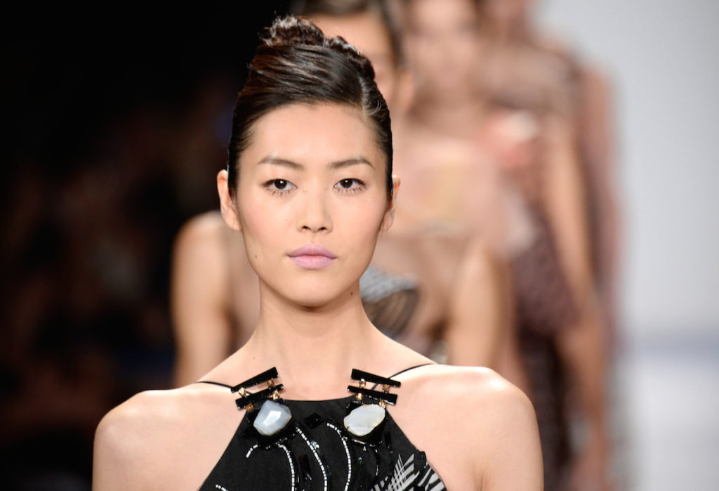 Liu Wen stuns - top successful model - tolugabriel