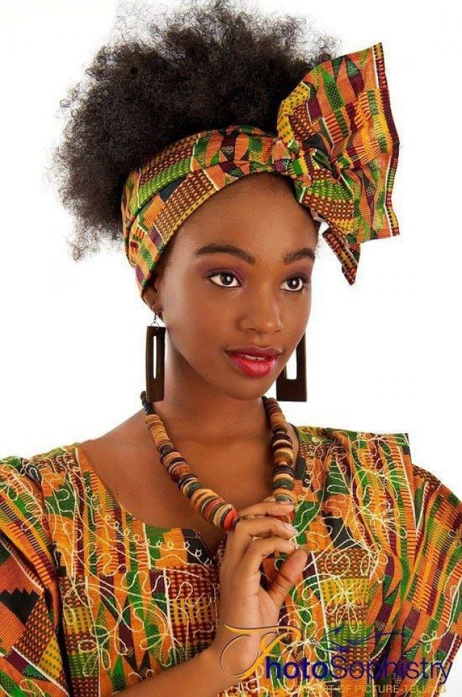 lady rocks African head gear